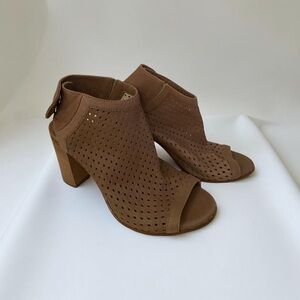 Vero Cuoio tan leather chunky heels
